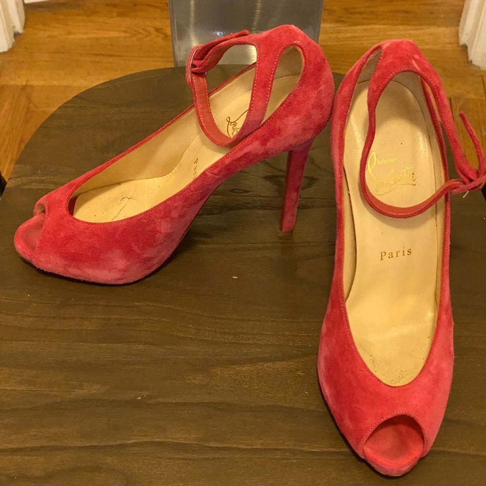 Christian Louboutin Suede Rampoldi Pump